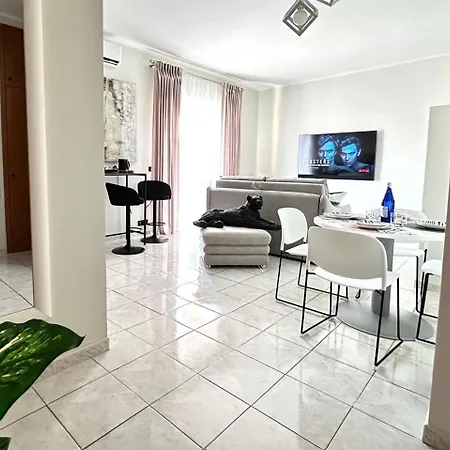 Luxury Open Space With Garden & Free Parking Appartement Turin