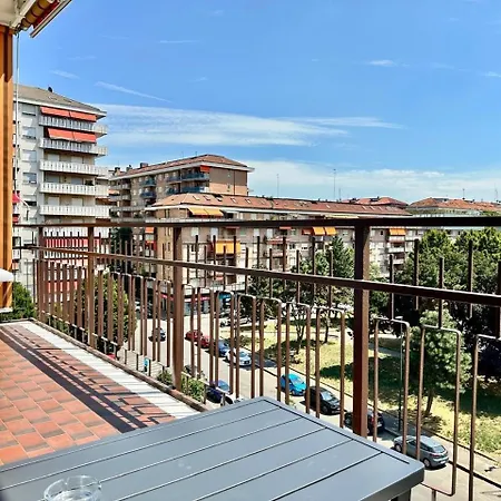 Luxury Open Space With Garden & Free Parking Appartement Turin