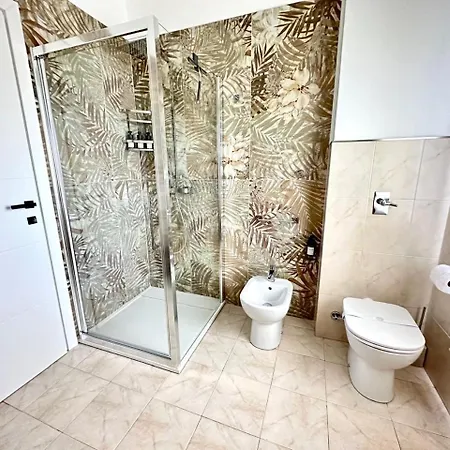 Apartament Luxury Open Space With Garden & Free Parking