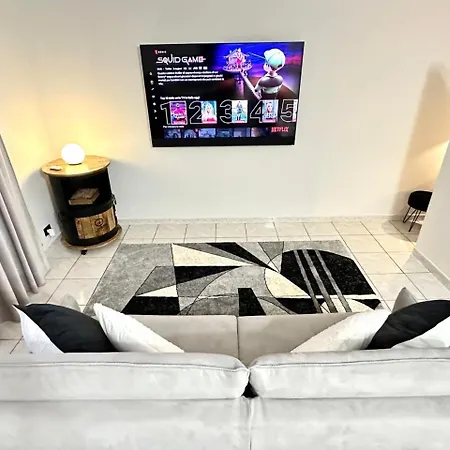 Luxury Open Space With Garden & Free Parking Appartement *