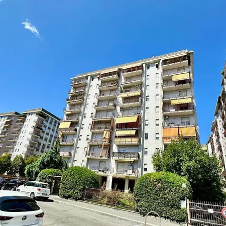 Luxury Open Space With Garden & Free Parking